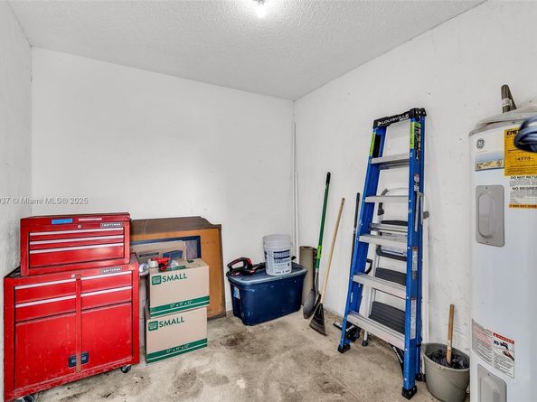 3891 NW 122nd Ter, Sunrise FL 33323
