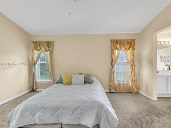 3891 NW 122nd Ter, Sunrise FL 33323