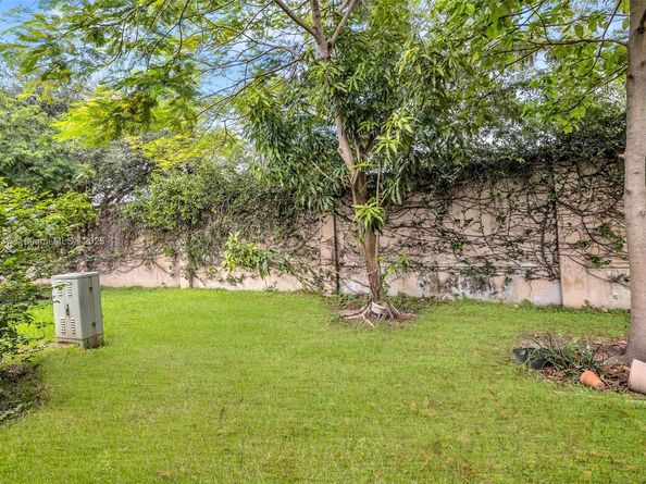 3891 NW 122nd Ter, Sunrise FL 33323