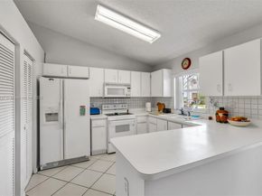 3891 NW 122nd Ter, Sunrise FL 33323