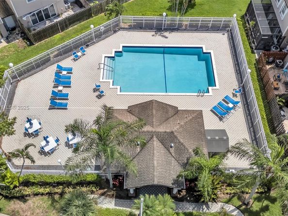 3891 NW 122nd Ter, Sunrise FL 33323