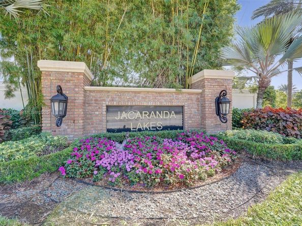 1501 NW 99th Ave, Plantation FL 33322