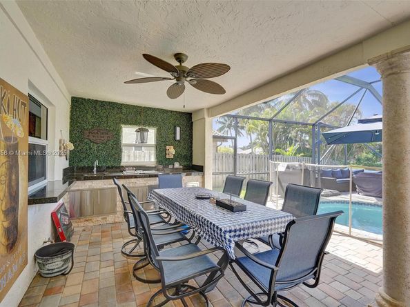 1501 NW 99th Ave, Plantation FL 33322