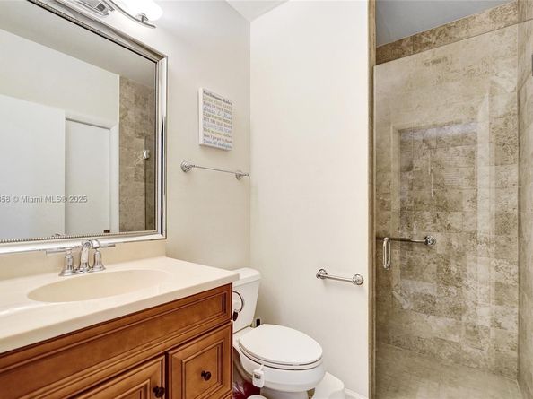 1501 NW 99th Ave, Plantation FL 33322