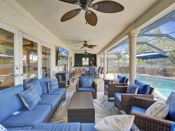 1501 NW 99th Ave, Plantation FL 33322