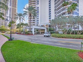 19101 NE 36th Ct 2405, Aventura FL 33180