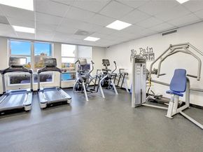 19101 NE 36th Ct 2405, Aventura FL 33180