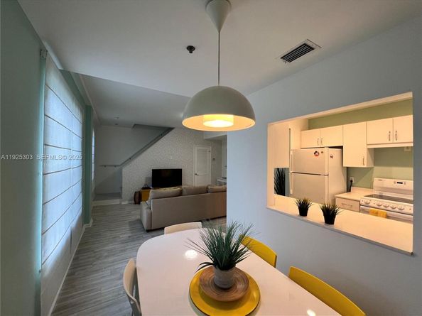 1614 Pennsylvania Ave 2I, Miami Beach FL 33139