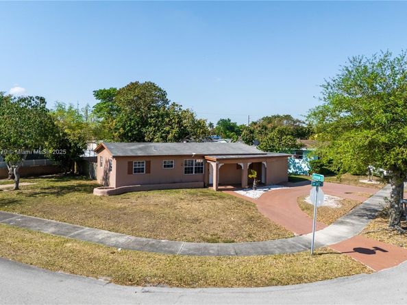 11500 SW 142nd St, Miami FL 33176