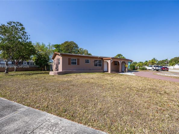 11500 SW 142nd St, Miami FL 33176