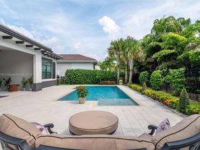 9228 Coral Isles Cir, Palm Beach Gardens FL 33412
