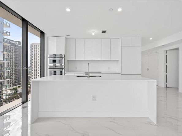 Undisclosed Address #A11863288, Miami FL 33137