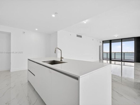 Undisclosed Address #A11863288, Miami FL 33137
