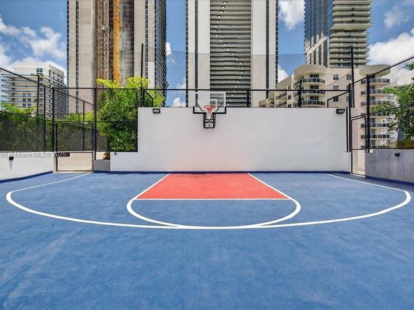 Undisclosed Address #A11863288, Miami FL 33137