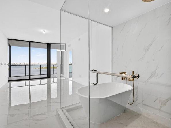 Undisclosed Address #A11863288, Miami FL 33137