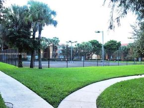 10709 Cleary Blvd 307, Plantation FL 33324