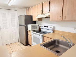10709 Cleary Blvd 307, Plantation FL 33324