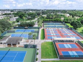 2004 Granada Dr H1, Coconut Creek FL 33066