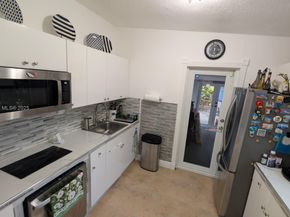 13800 NW 2nd Ave, North Miami FL 33168