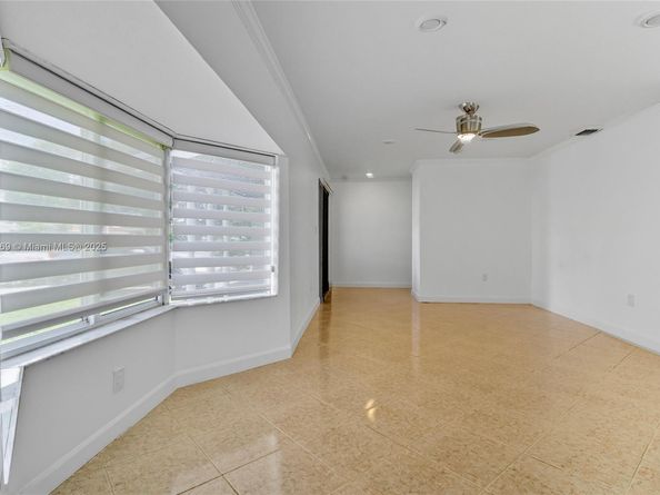 9710 Sunset Strip, Sunrise FL 33322