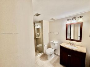 16168 Laurel Dr 201, Weston FL 33326
