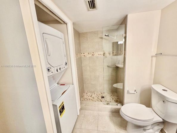 16168 Laurel Dr 201, Weston FL 33326
