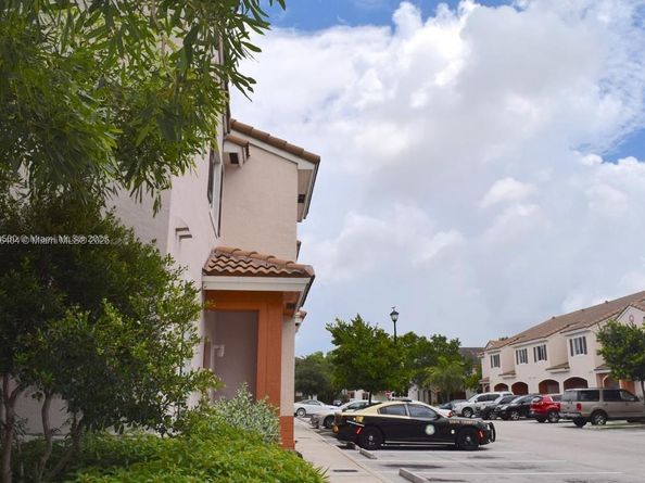 17349 NW 7th Ave 1006, Miami Gardens FL 33169