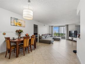 3300 NE 191st St 609, Aventura FL 33180