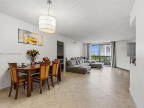 3300 NE 191st St 609, Aventura FL 33180