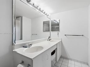 3300 NE 191st St 609, Aventura FL 33180