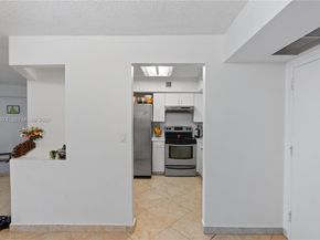 3300 NE 191st St 609, Aventura FL 33180
