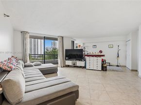 3300 NE 191st St 609, Aventura FL 33180