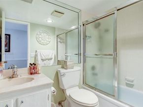 2311 S Cypress Bend Dr 419A, Pompano Beach FL 33069