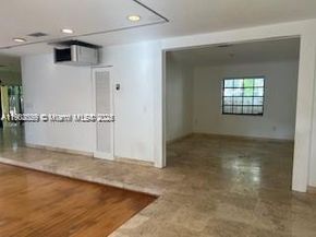 301 W Rivo Alto Dr, Miami Beach FL 33139