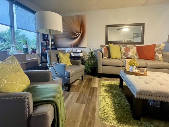 5945 Del Lago Cir 307, Sunrise FL 33313