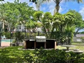 5945 Del Lago Cir 307, Sunrise FL 33313