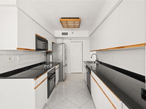 3530 Mystic Pointe Dr 3206, Aventura FL 33180