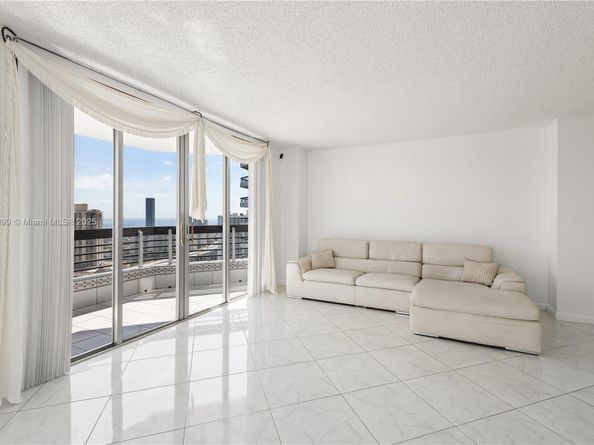 3530 Mystic Pointe Dr 3206, Aventura FL 33180