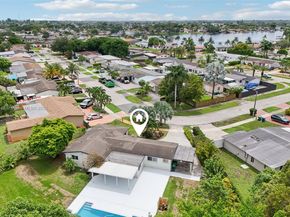 8601 NW 185th Ter, Hialeah FL 33015