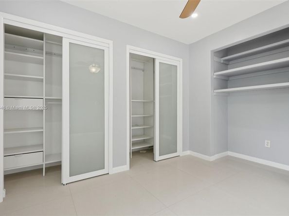 8601 NW 185th Ter, Hialeah FL 33015