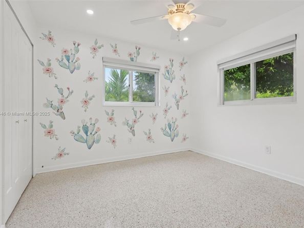 8601 NW 185th Ter, Hialeah FL 33015