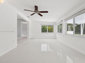 8601 NW 185th Ter, Hialeah FL 33015