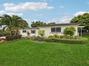 8601 NW 185th Ter, Hialeah FL 33015