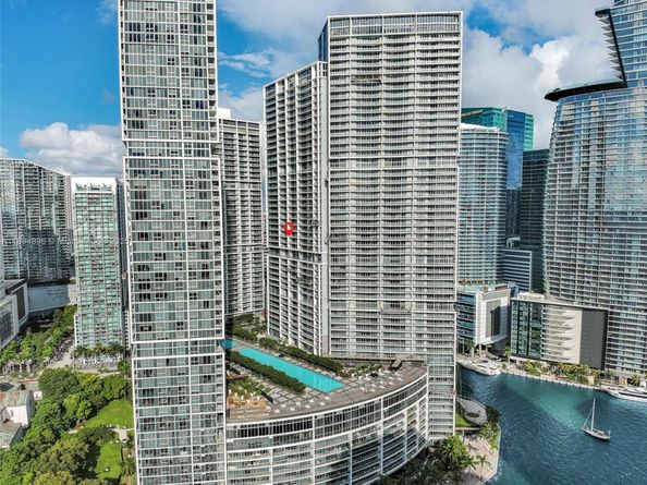 475 Brickell Ave 3111, Miami FL 33131