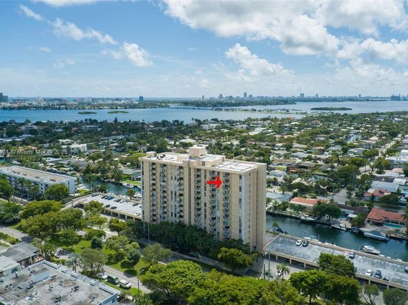 2350 NE 135th St 1503, North Miami FL 33181