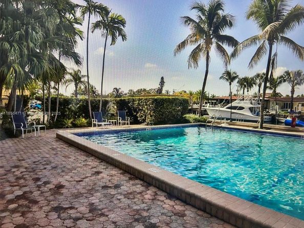 2350 NE 135th St 1503, North Miami FL 33181