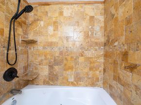 2350 NE 135th St 1503, North Miami FL 33181