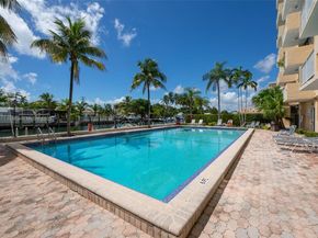 2350 NE 135th St 1503, North Miami FL 33181