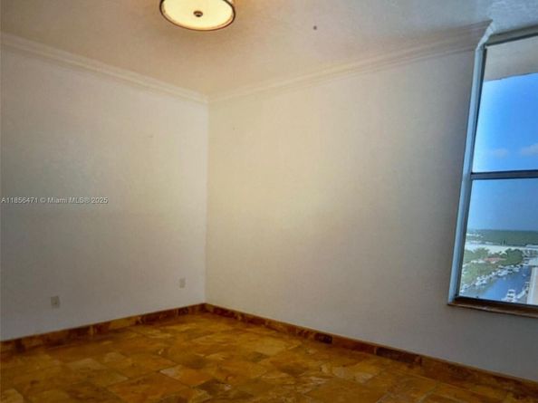 2350 NE 135th St 1503, North Miami FL 33181