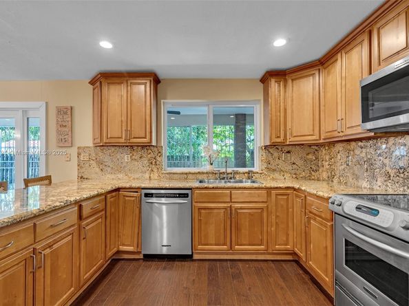 1539 SW 103rd Ave, Miami FL 33174